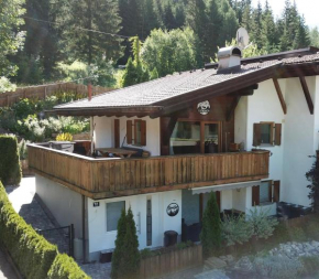 Chalet La Bosch, 7-persoons luxe eigen woning met privétuin